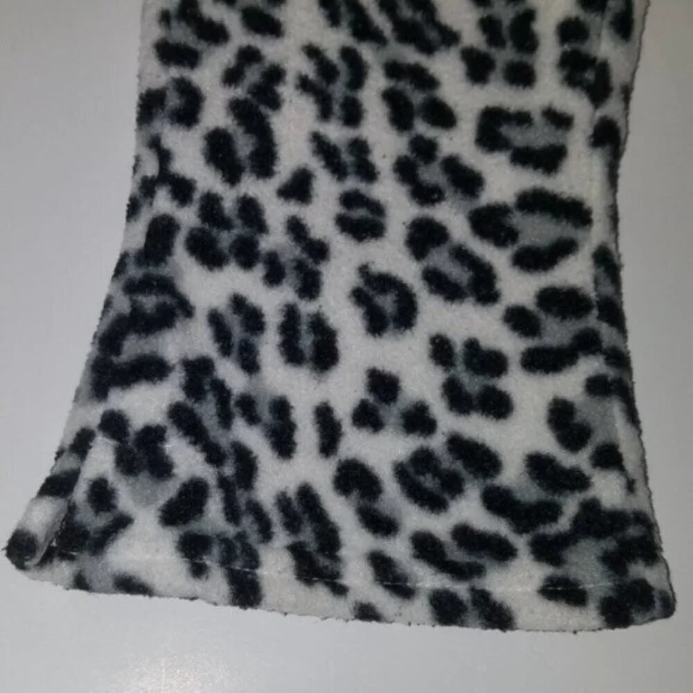 Old Navy Gray Black Leopard Print Fleece Pants Baby Girl 6-12 Months White
